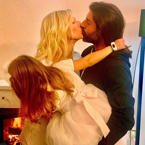 Γενέθλια για τη Ζέτα Δούκα | Οι ιδιαίτερες συνθήκες, η ηλικία της και οι οικογενειακές φωτογραφίες