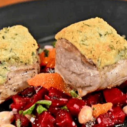 Φιλέτο χοιρινό με κρούστα αμυγδάλου και αρωματικά βότανα του Άγγελου Μπακόπουλου