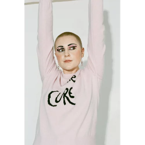 Μία συλλογή ρούχων αφιερωμένη στους Cure