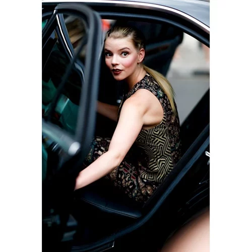 H Anya Taylor-Joy δεν θεωρεί ότι είναι αρκετά όμορφη για να παίζει σε ταινίες