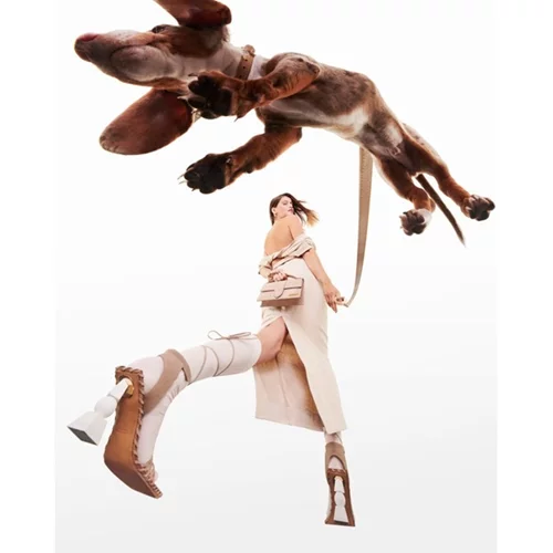 H Laetitia Casta πρωταγωνιστεί στη νέα καμπάνια του Jacquemus