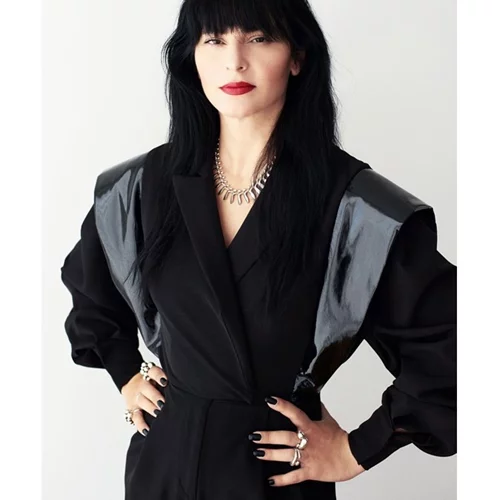 Ζενεβιέβ Μαζαρί | 7 φορές που απογείωσε τις combat boots