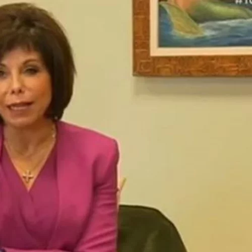 Η Βούλα Πατουλίδου για τις πλαστικές επεμβάσεις