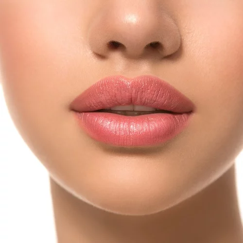 Φτιάξε μόνη σου τα πιο εύκολα lip scrubs για εξαιρετικά μεταξένια χείλη