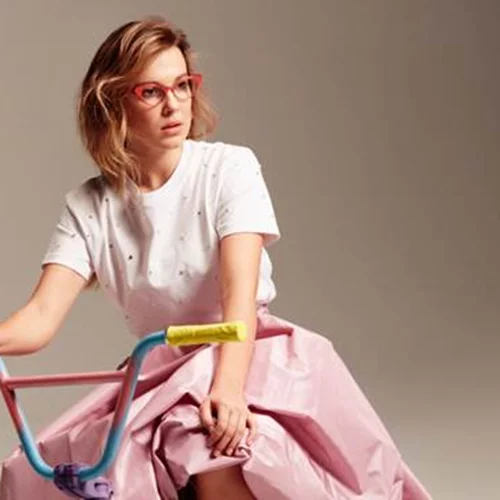 Η Millie Bobby Brown στην πιο στιλάτη σειρά γυαλιών