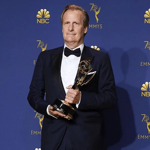 Ο Jeff Daniels αφηγητής σε διαφημιστικό κατά του Donald Trump