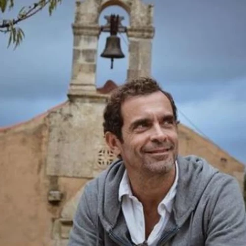 Κολλητοί και στην καραντίνα | H selfie των Μαρκουλάκη, Αθερίδη, Κούρκουλου