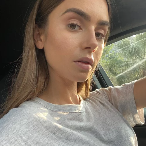 Tο μυστικό της Lily Collins για άψογα φρύδια