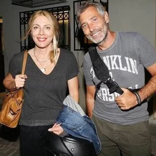 Θοδωρής Αθερίδης | «Το θέατρο δεν γίνεται με τηλεργασία. Οι ηθοποιοί είναι έτοιμοι να μπουν σε συσσίτια»