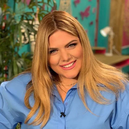 Τέλος τα μακριά μαλλιά για τη Δανάη Μπάρκα | Η μεγάλη αλλαγή στο look της