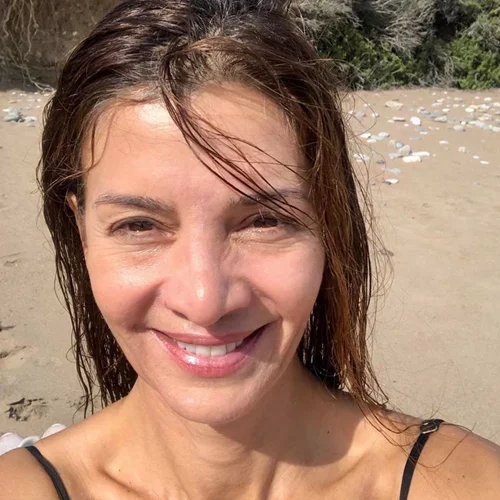 Φυσική ομορφιά | Η Κατερίνα Λέχου ποζάρει χωρίς μακιγιάζ στα 53 της χρόνια