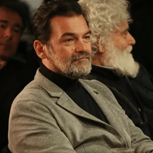 Κωνσταντίνος Καζάκος | Ερωτευμένος με νεαρή χορεύτρια μετά το δεύτερο διαζύγιο (pics)