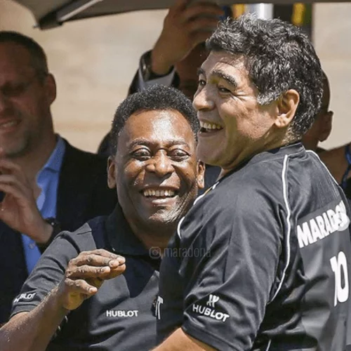 Κηδεία Maradona - Συγκίνηση με το στεφάνι του Pele | "Ο Θεός σε έκανε ιδιοφυΐα"