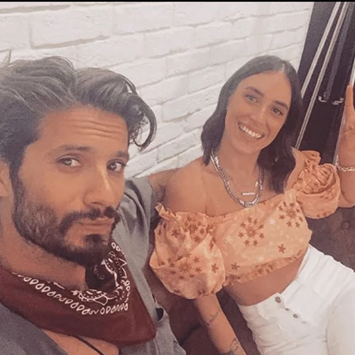 Γιώργος Καράβας - Ραφαέλα Ψαρρού | Φωτογραφίες από το σύγχρονης αισθητικής σπίτι τους (pics, vid)