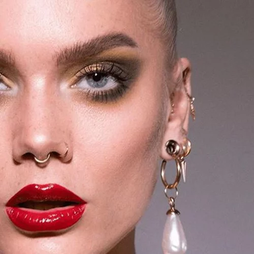 3 γιορτινά μακιγιάζ για εσένα που δεν αγαπάς το glitter