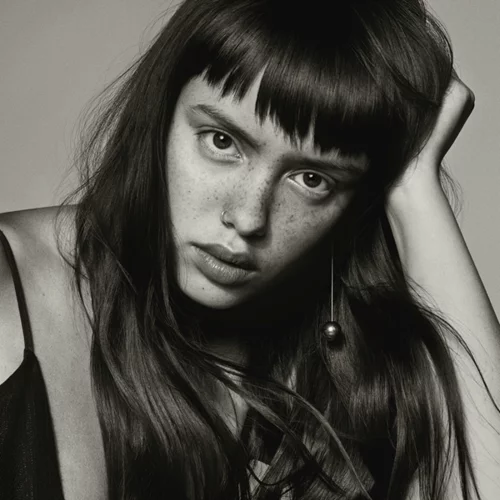 Θέλεις πιο λαμπερά και απαλά μαλλιά; Μόλις βρήκαμε τα πιο πολυτελή έλαια μαλλιών