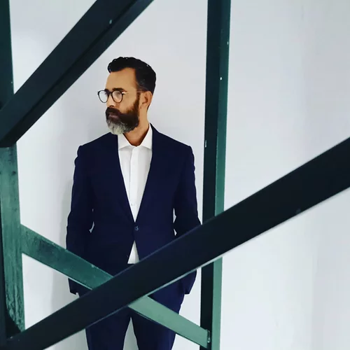 Μετά το GNTM, ο Άγγελος Μπράτης επέστρεψε στο χωριό