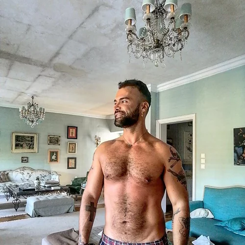 Περικλής Κονδυλάτος | Τι πρέπει να γνωρίζεις για τον γνωστό σχεδιαστή κοσμημάτων και παίκτη του Survivor 4