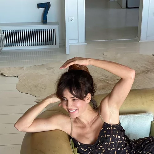 Δήμητρα Ματσούκα | Μάς "ανοίγει" το σπίτι της - τα πλάνα από τον ζεστό χώρο της