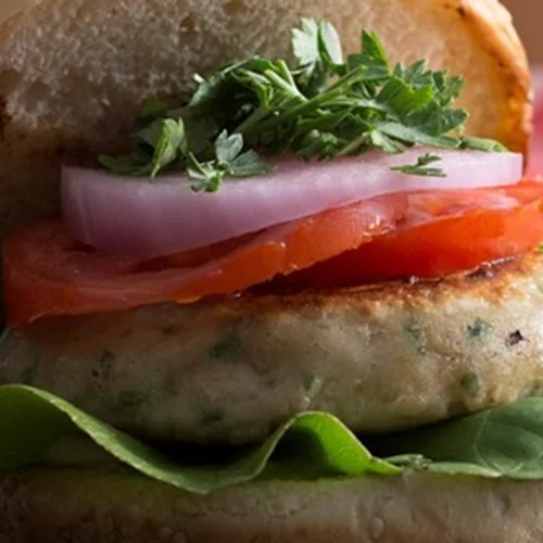 Η συνταγή της ημέρας | Burger φασολιών