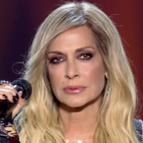 Ο Νίκος Κοκλώνης αποκάλυψε πως έφερε κοντά Δέσποινα Βανδή και Άννα Βίσση