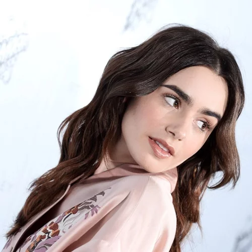 Lily Collins | Mε shaket από τα Mango που κοστίζει λιγότερο από 100 ευρώ
