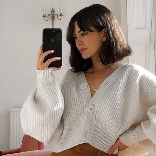 Θα πας επιτέλους κομμωτήριο; Αυτό το απλό κούρεμα θα είναι το it στιλ της επόμενης χρονιάς