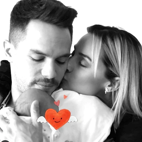 Baby Boom | Βασιλική Μιλλούση και Λευτέρης Πετρούνιας έγιναν γονείς για δεύτερη φορά