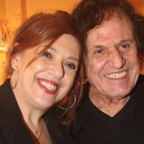 Η Ελένη Ράντου προσπαθεί να αντιμετωπίσει με χιούμορ τον εγκλεισμό