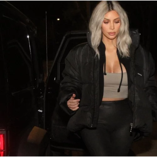 Βρήκαμε τα αγαπημένα κολάν των celebrities | Άνετα και ευέλικτα θα εντυπωσιάσουν την κολλητή σου ως δώρο Χριστουγέννων