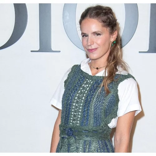 Έμπνευση για τις χειμερινές εμφανίσεις | Τα looks που επέλεξε η Ευγενία Νιάρχου στο Saint-Moritz