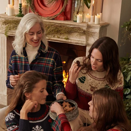 Η Oysho εγκαινιάζει τη γιορτινή περίοδο με την Christmas Collection