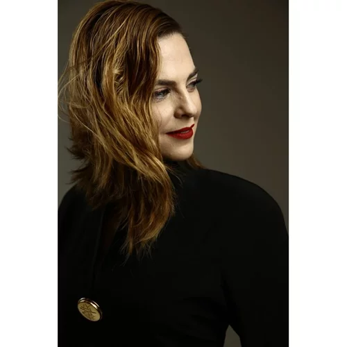 Η Ρένα Μόρφη αποκλειστικά στη Madame Figaro