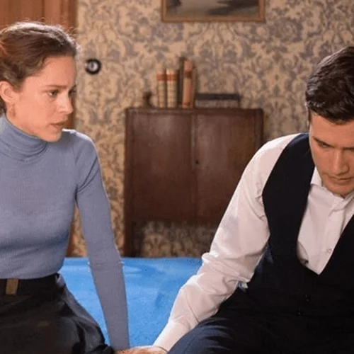 Αναστάσης Ροϊλός - Άγριες Μέλισσες | Εχασε τον έλεγχο με τη μηχανή και καρφώθηκε σε τοίχο