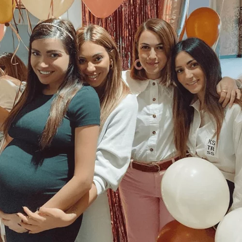 Όλγα Φαρμάκη | Διοργάνωσε το πιο stylish baby shower λίγο πριν γεννήσει - Το φύλο του μωρού που περιμένει