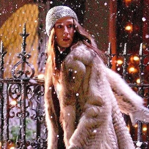 7 σετ πιτζάμες για να υποδεχτείς το νέο έτος ως άλλη Carrie Bradshaw