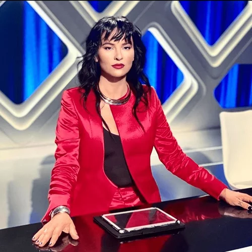 Ζενεβιέβ Μαζαρί | Η απάντησή της μετά τις αντιδράσεις για τη φωτογράφηση του GNTM στην Ελαφόνησο