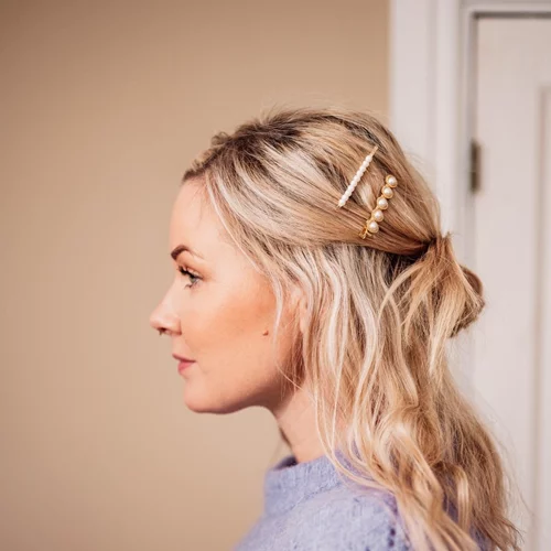 Τα πιο glam αξεσουάρ μαλλιών για τις γιορτές
