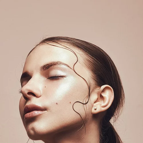 Honey Skin trend | Τι είναι και πώς θα το δοκιμάσεις