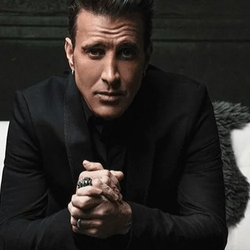 Ο Scott Stapp υποδύεται τον Frank Sinatra σε βιογραφική ταινία για τον Ronald Reagan