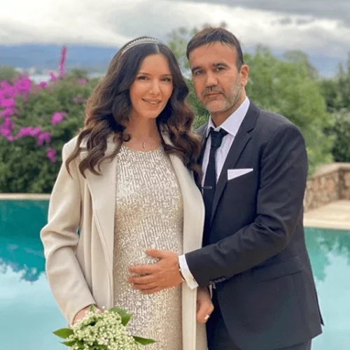 Τζώρτζια Βαϊνά | Δημοσίευσε τις πρώτες φωτογραφίες από τον γάμο της - Τι φόρεσε η κουμπάρα της, Ραμόνα Βλαντή