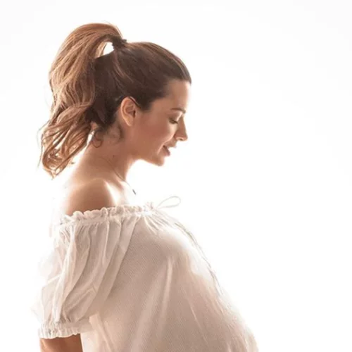 Νικολέττα Ράλλη | Η φωτογραφία με φουσκωμένη κοιλίτσα και το δημόσιο μήνυμα