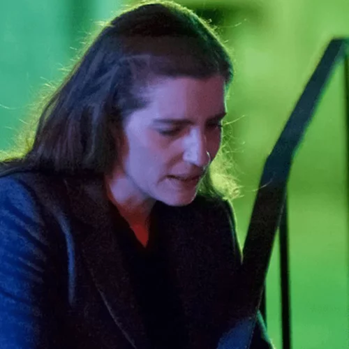 Άγριες Μέλισσες | Η Ελένη δέχεται επίθεση από τον Βόσκαρη