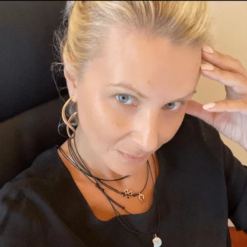 Συγκινεί η Κατερίνα Γκαγκάκη | Η φωτογραφία της μητέρας της που θα είχε γενέθλια και το δημόσιο μήνυμα