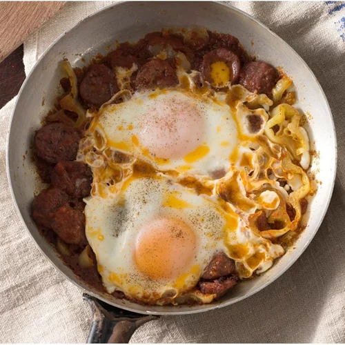 Σαγανάκι με σουτζούκι