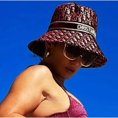 Το αξεσουάρ που δεν αποχωρίζεται η J Lo