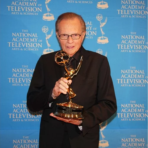 Έφυγε από τη ζωή ο Larry King