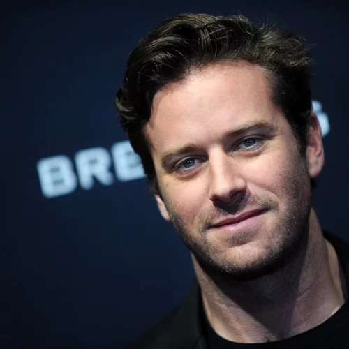 Armie Hammer | Αποχώρησε από την ταινία "Shotgun Wedding" μετά το σκάνδαλο