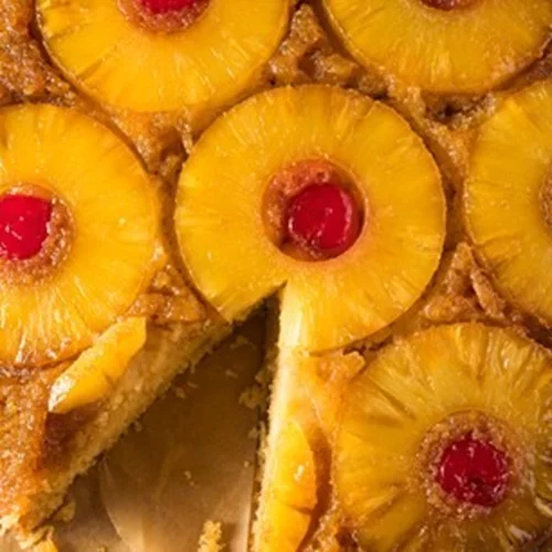 Κέικ με ρούμι και ανανά