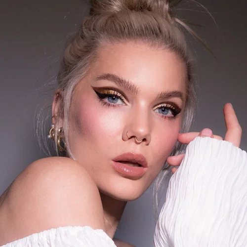 Αυτά είναι τα makeup trends που θα γίνουν ανάρπαστα το 2021